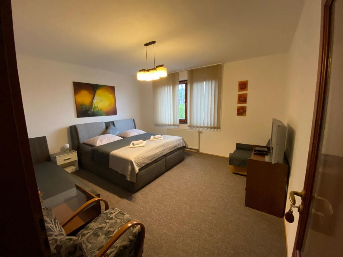 Brezno 2 Izbovy Apartman Sabi Extérieur photo