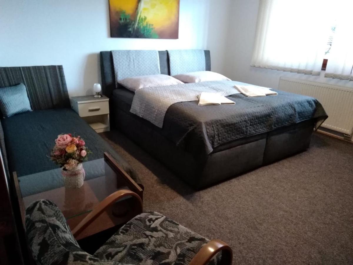 Brezno 2 Izbovy Apartman Sabi Extérieur photo